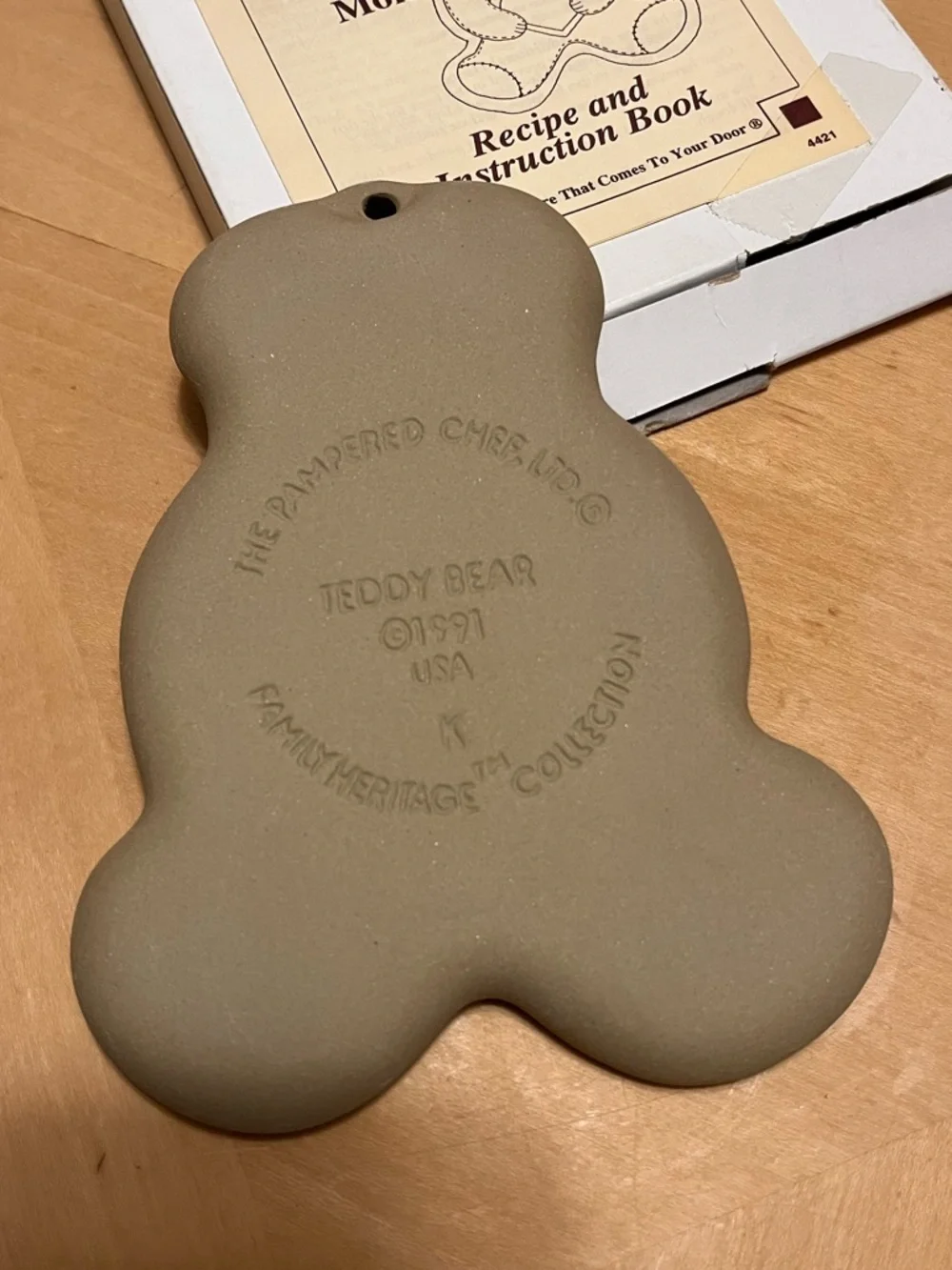 The Pampered Chef Teddy Bear Heart Clay Cookie Mold